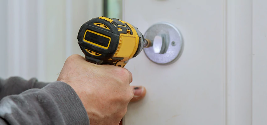 Street Locksmith For Smart Lock Repair in Watsonville, CA